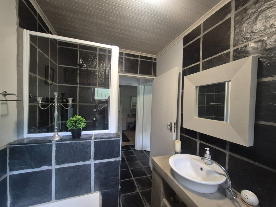 3 Bedroom Property for Sale in Brenton On Lake Western Cape